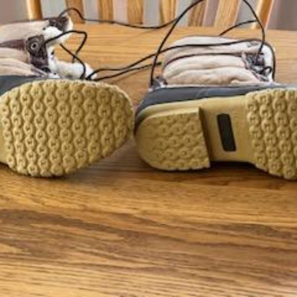 Women's LL Bean Insulated Fur Lined Tall Bean Boots - Picture 3 of 5